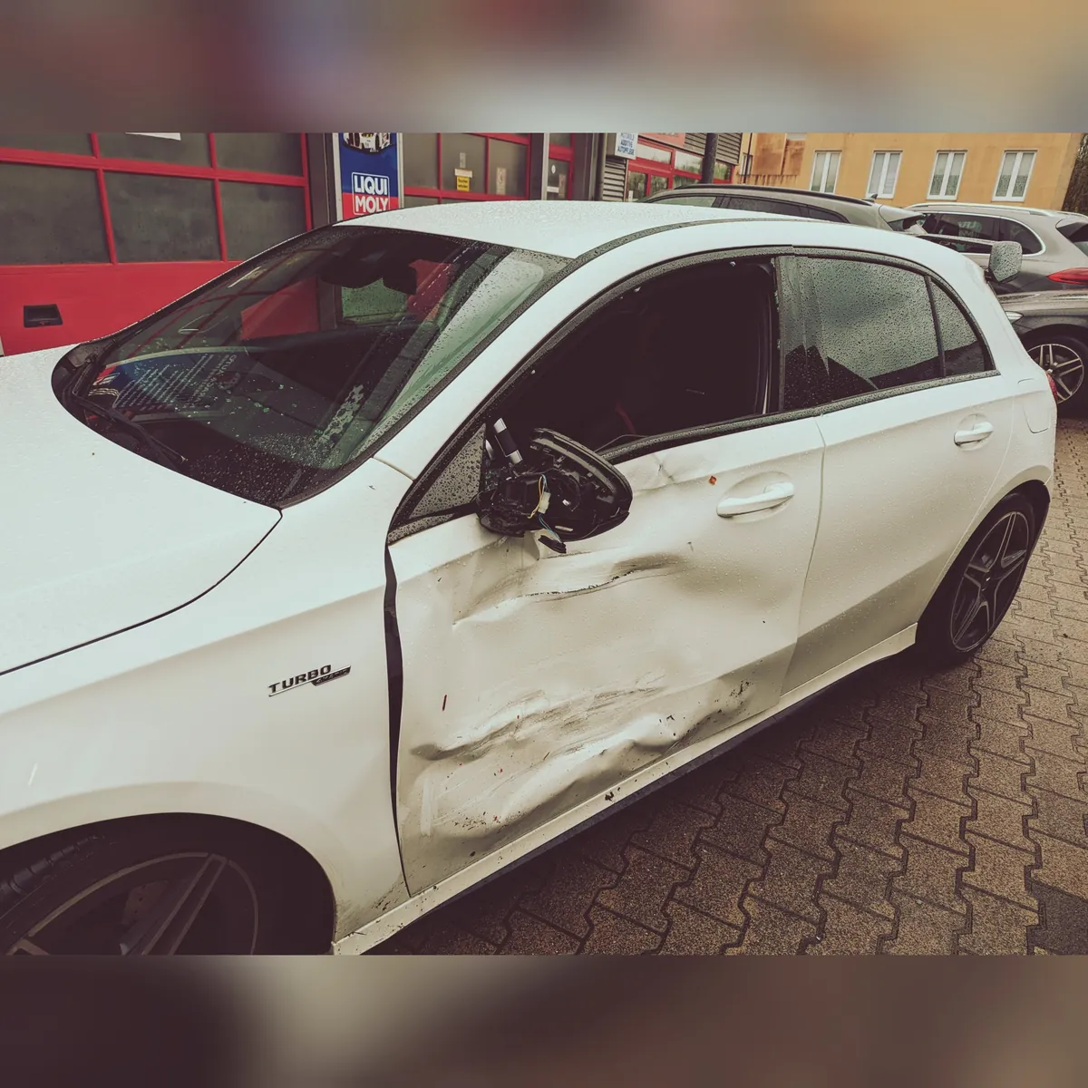 Seitenschaden an einem Fahrzeug